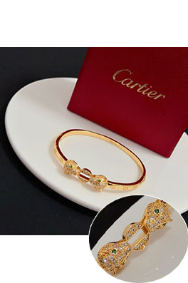 カルティエ レディースチーター柄ダイヤモンドブレスレット