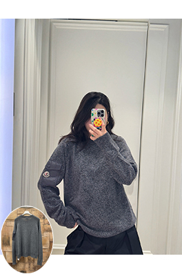 モンクレール ナイロンポケット付きクルーネックウール混ニットセーター