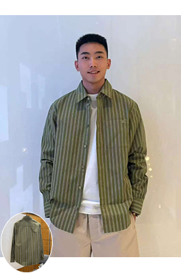 バーバリー ストライプ柄の長袖襟付きシャツ