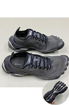 バレンシアガ Track Piercing カップルスニーカー