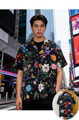 グッチ 花柄と昆虫柄の半袖シャツ