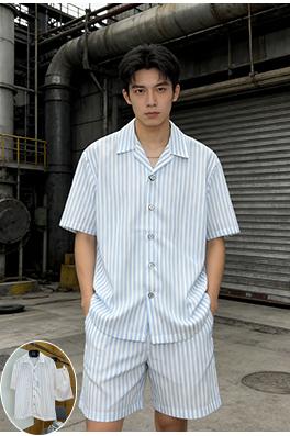 ルイヴィトン ストライプ柄の半袖シャツとショートパンツのセット