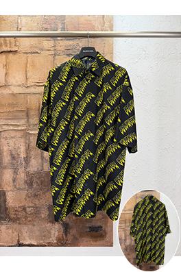 バレンシアガスーパーコピー Balenciaga 文字プリントの半袖シャツ