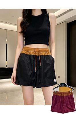 モンクレールブランドスーパーコピー ロゴプリント入りカラーブロックデザインのドローストリング付きカジュアルショーツ