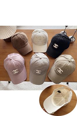 シャネル クラシックの破れたコットン製ベースボールキャップ