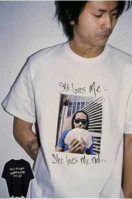 シュプリームブランドコピー Supreme MAX B TEE ヒップホップアーティストのキャラクタープリント入り半袖Tシャツ