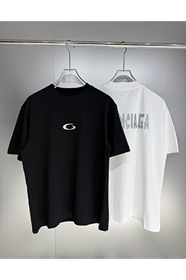 バレンシアガブランドコピー BALENCIAGA 新モデル半袖Tシャツ