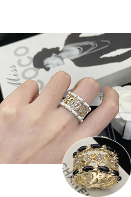 シャネル ヴィンテージレザーチェーンラインストーンスターダブルCリング