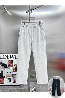 クロムハーツ 光沢のあるアップリケロゴ入りカジュアルパンツ