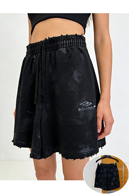 バレンシアガスーパーコピー BALENCIAGA 刺繍入りダメージドローストリングショーツ