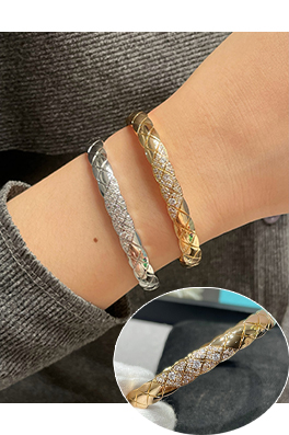 シャネルブランドコピー 幅広のレディースダイヤモンドのラインストーンバングル