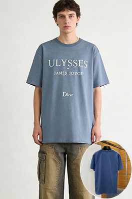 ディオール ULYSSES BY JAMES JOYCE DIOR 刺繍ロゴ入りのアーティスティックな半袖Tシャツ