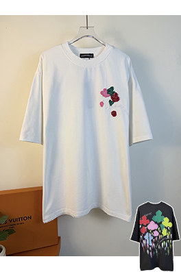 クロムハーツコピー 新モデルアシッドウォッシュダメージレーザーアップリケ刺繍をした半袖Tシャツ