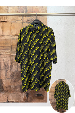 バレンシアガスーパーコピー Balenciaga 文字プリントの半袖シャツ