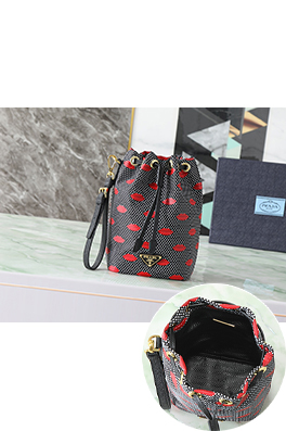 プラダコピー レディースドローストリングクラッチ