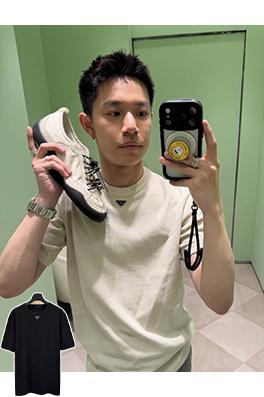 プラダ クラシックな三角形ロゴのワッフル半袖Tシャツ