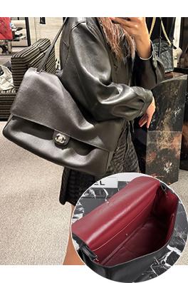 シャネル MAXI レディース春夏の大型ブラックフラップバッグ