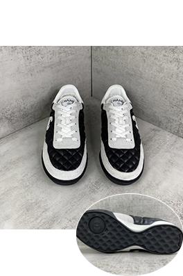 シャネルコピー 新しいドイツのトレーニングシューズとアスレチックシューズ
