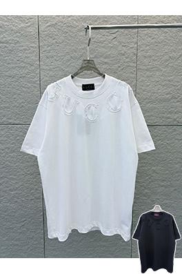 グッチスーパーコピー GUCCI ネックラインにレーザー刺繍の文字が入った半袖Tシャツ