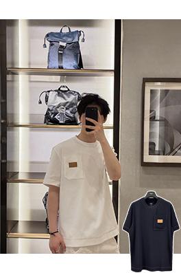 フェンディ レザーロゴ入り半袖Tシャツ