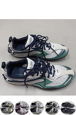 バレンシアガ Balenciaga Radar Gradient Lines 新モデルカップルスニーカー