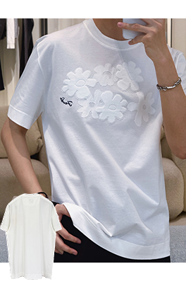 フェンディスーパーコピー アップリケ付き花柄半袖Tシャツ