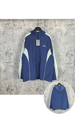バレンシアガ BALENCIAGA Tracksuit Jacket in Marine Blue ロゴ刺繍カラーブロックプレッピースタイルのスポーツジャケット／ジャケット／ウィンドブレーカー