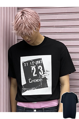 ジバンシィ GIVENCHY ファッションな番号23のレトロプリント半袖Tシャツ