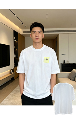 アミコピー JE T'AIME 付箋柄プリントのクルーネック半袖Tシャツ