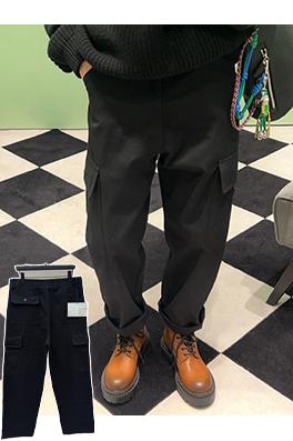 プラダ ポケット付き三角ラベルパンツ