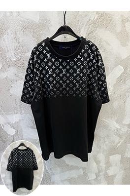 ルイヴィトン クラシックなグラデーションモノグラムロゴの半袖Tシャツ