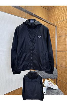 プラダ ビジネスカジュアルけトライアングルロゴ入りフード付き防風ジャケット