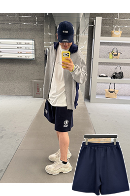 バレンシアガ BALENCIAGA 動画フードプログラムショート