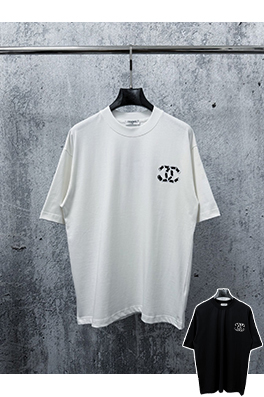シャネルブランドスーパーコピー フロッキーとプレスをしたカップルけ半袖Tシャツ
