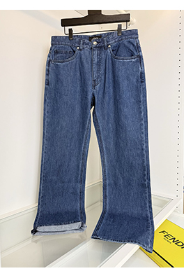 フェンディ 春夏コレクションクラシックメンズストレートレッグジーンズ