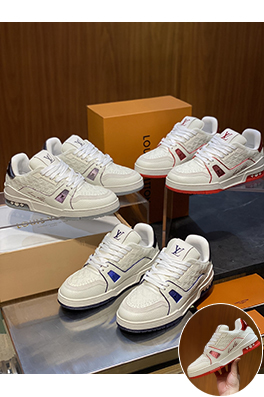 ルイヴィトン LV Trainer Mini Monogram クラシックなグレインの牛革押しスニーカー
