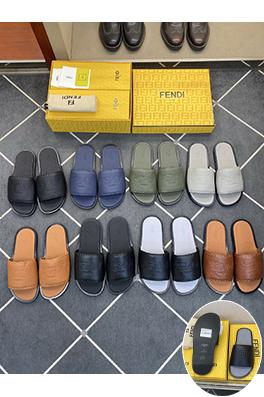フェンディブランドスーパーコピー 大きなブランドロゴがエンボスされたメンズ本革スリッパ