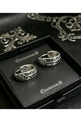クロムハーツ クラシックなレトロ調シルバーフェザークロスリースイヤリング