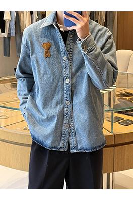 アミ 胸にハートの刺繍が入ったデニムの長袖シャツ