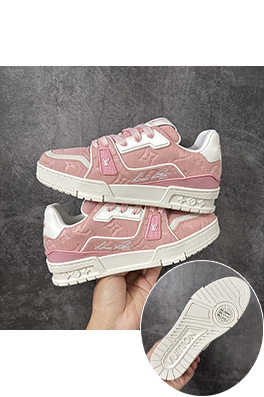 ルイヴィトンスニーカーコピー LV Trainer レディースハイエンドスポーツシューズシリーズ
