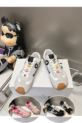 ロエベ コラボレーションシリーズ新色のスニーカー