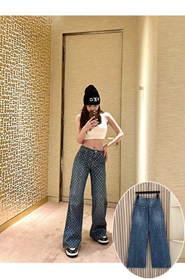 ルイヴィトンスーパーコピー レディース人気のフルレターレトロフレアジーンズ