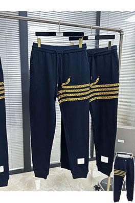 トムブラウンスーパーコピー 巳年限定 刺繍入りフード付きスウェット
