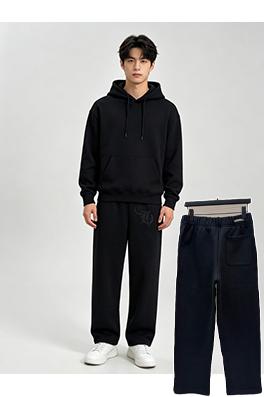 クロムハーツ 刺繍ロゴ入りの黒いスウェットパンツ