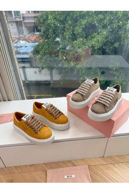 ミュウミュウ レディースクラシックなロゴ入りフラットシューズ特価セール商品 サイズ 36