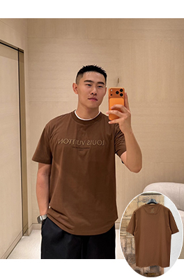 ルイヴィトン アップリケの文字ロゴが刺繍半袖Tシャツ