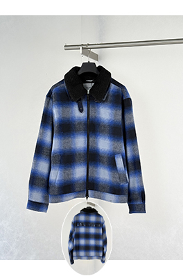 バレンシアガ ネオンブルーのチェック柄シアリングカラージャケット