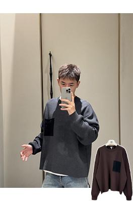 ロエベ エンボスポケット付きクルーネックニット