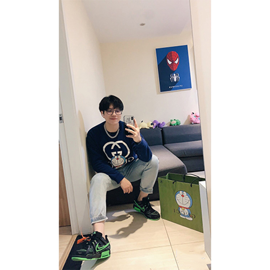 グッチ偽物 × DORAEMONコピー   スウェット長袖 Tシャツ