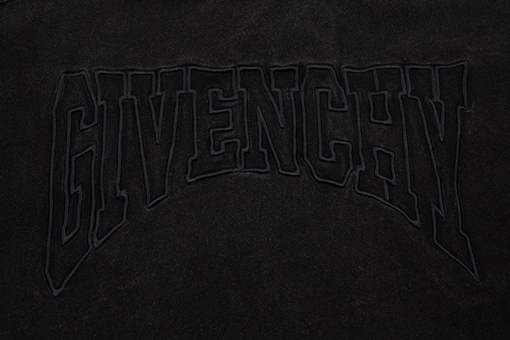 23新品!!  ジバンシイ半袖Tシャツコピー  GIVENCHYロゴ 刺繍  ★オーバーサイズ